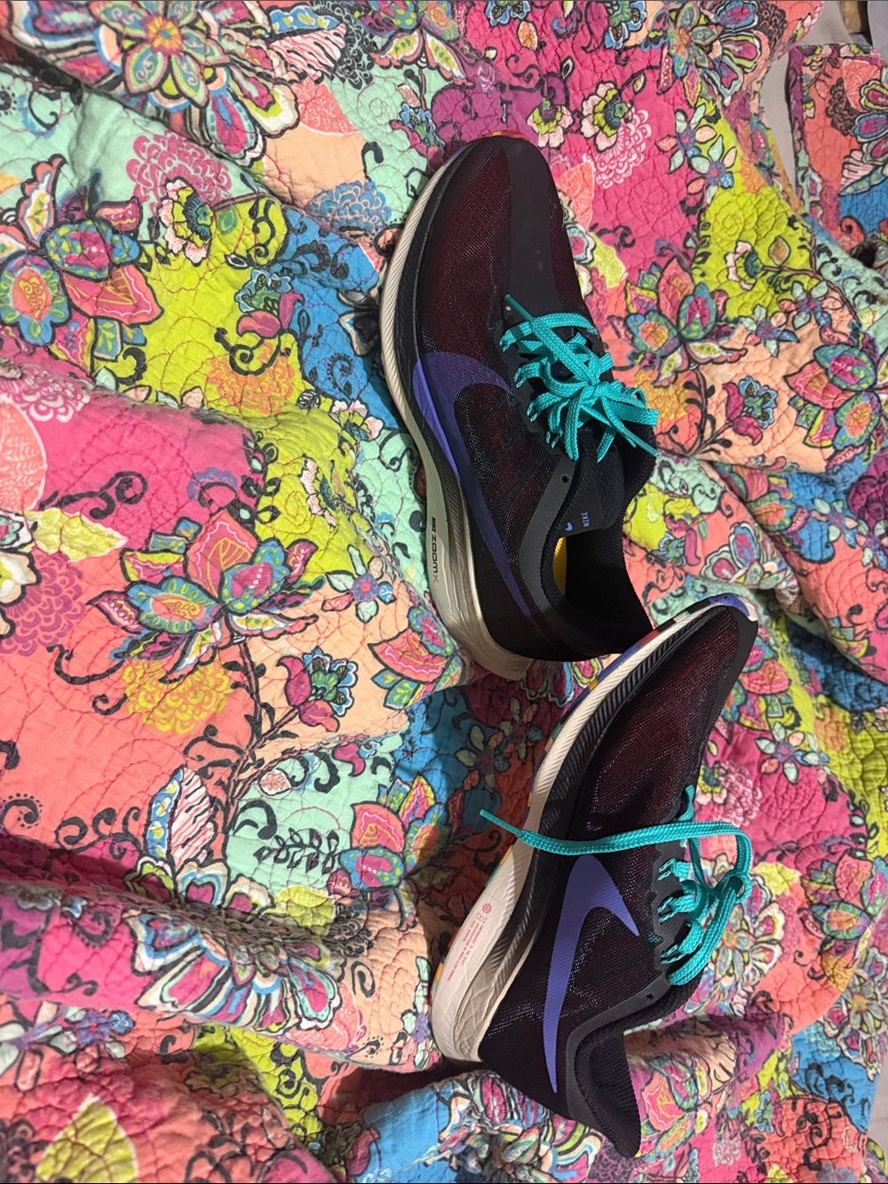 Nike Women's Black and Purple Running Shoes with Teal Laces